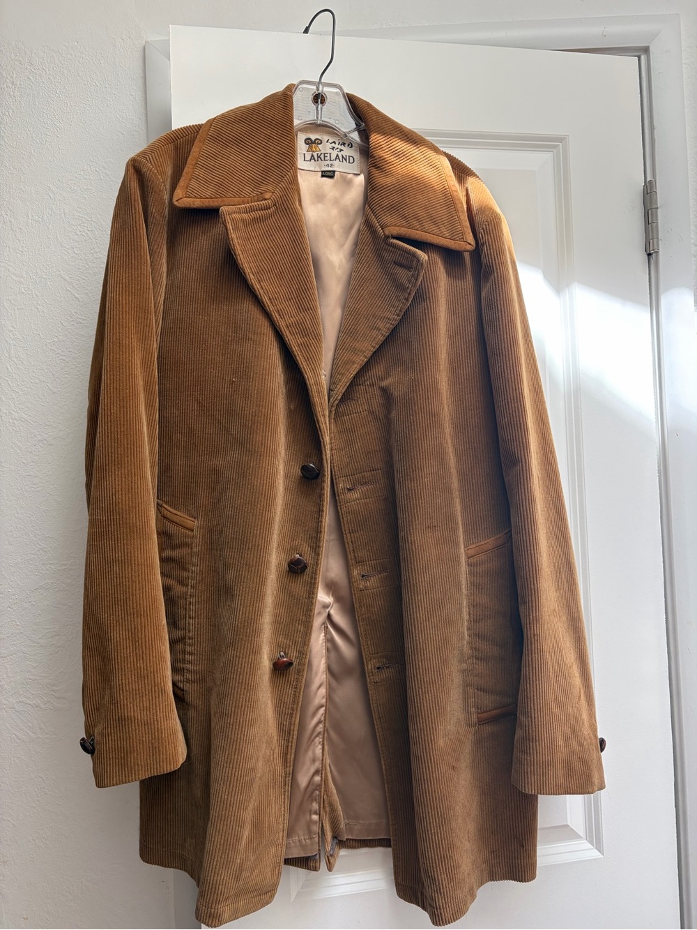 Lakeland Men’s Corduroy Coat in Brown